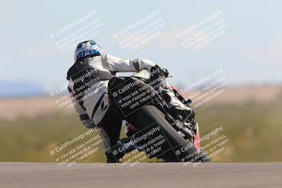 media/Oct-09-2022-SoCal Trackdays (Sun) [[95640aeeb6]]/Turn 9 Backside (120pm)/